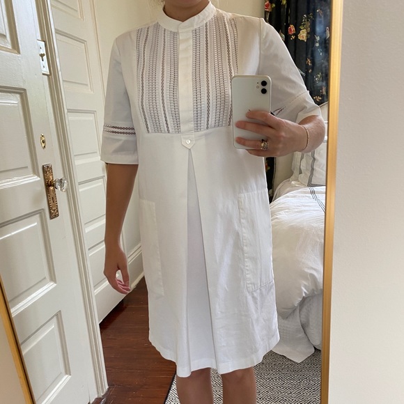 VINCE Lattice Lace Bib Cotton Poplin Shift Dress - Picture 9 of 16